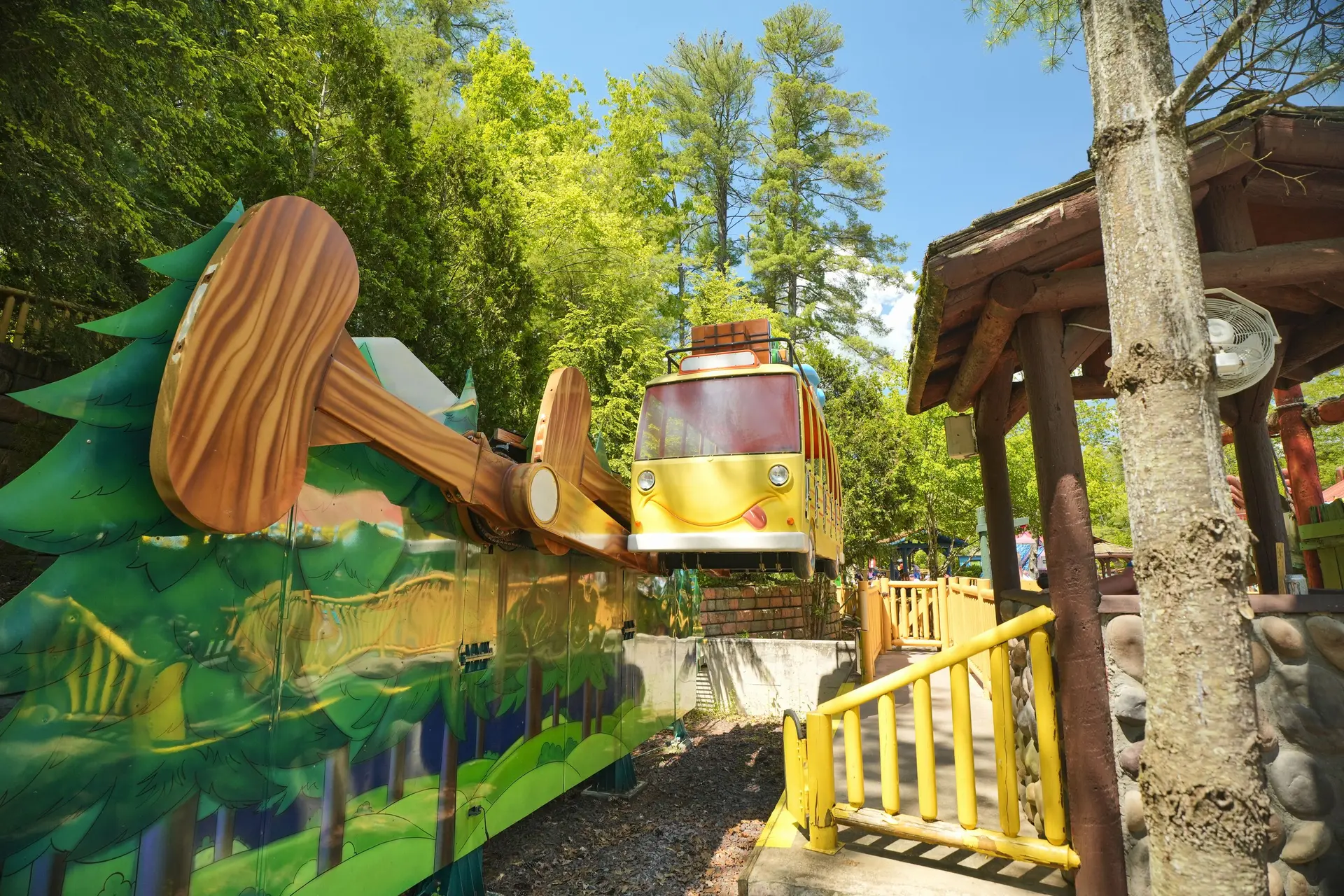 Spruce’s Wilderness Bus Tours